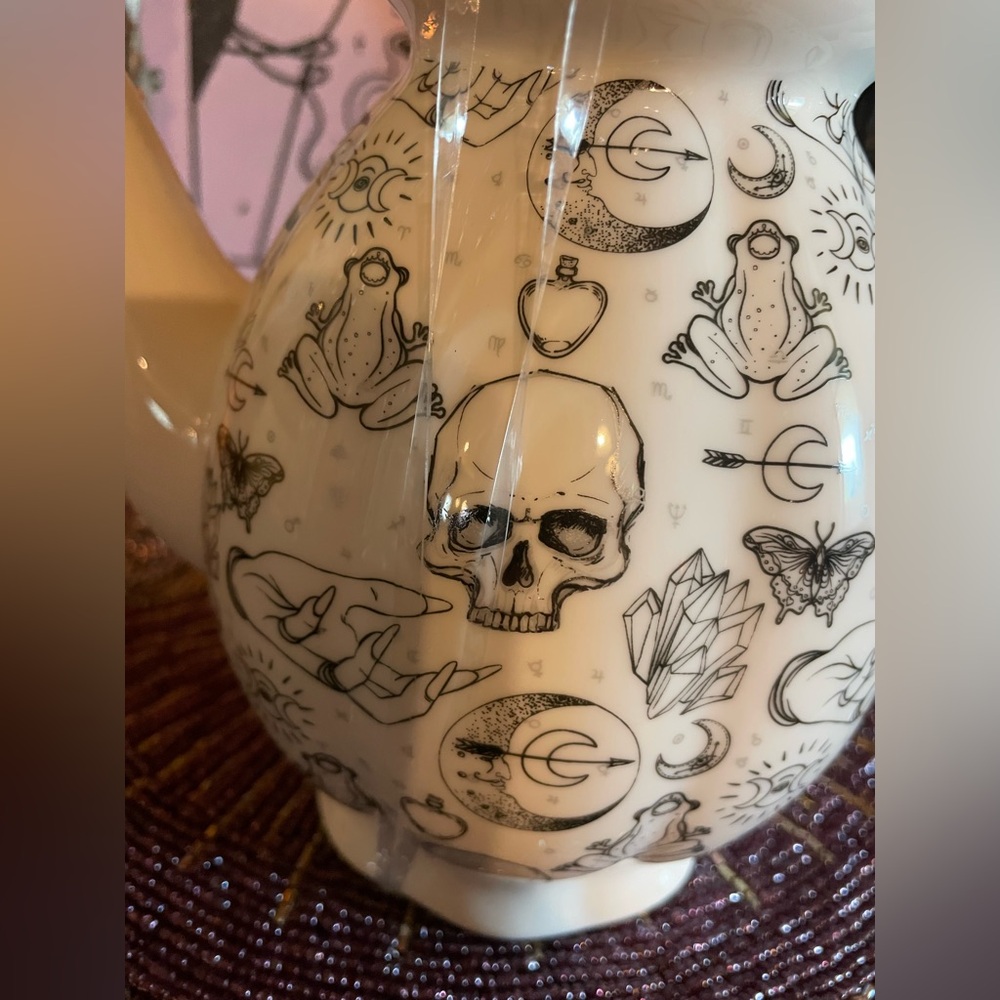 PARK CHATEAU NEW Mystical Moon Gypsea Witchy Boho Unique Teapot W/Gothic Motifs - Picture 3 of 12